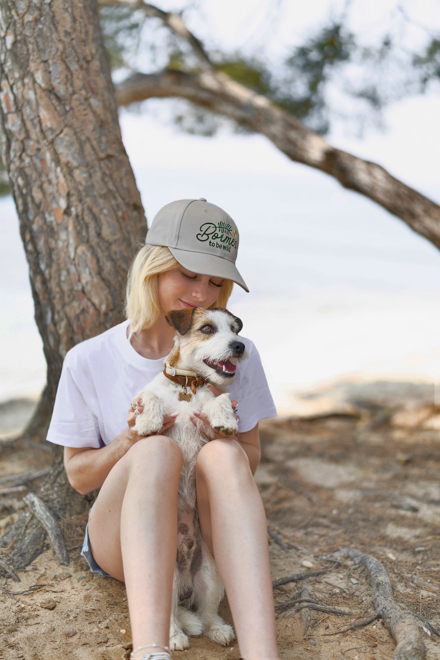 Bormes to be Wild – Mimosa au SensCaché (Manuscrite décalée) Brodée