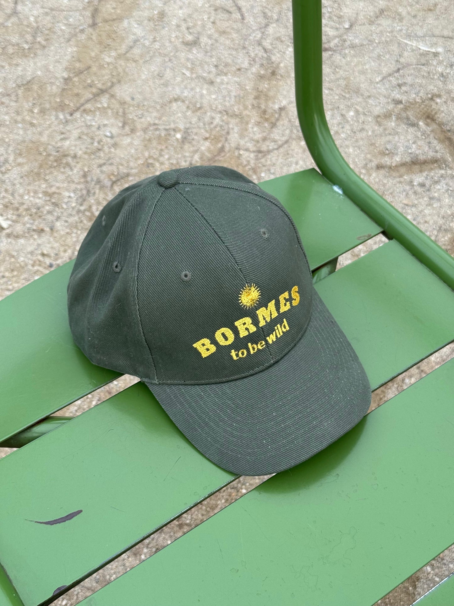 Hidden Meaning Bormes to be Wild – Mimosa Snowflake (Varsity)